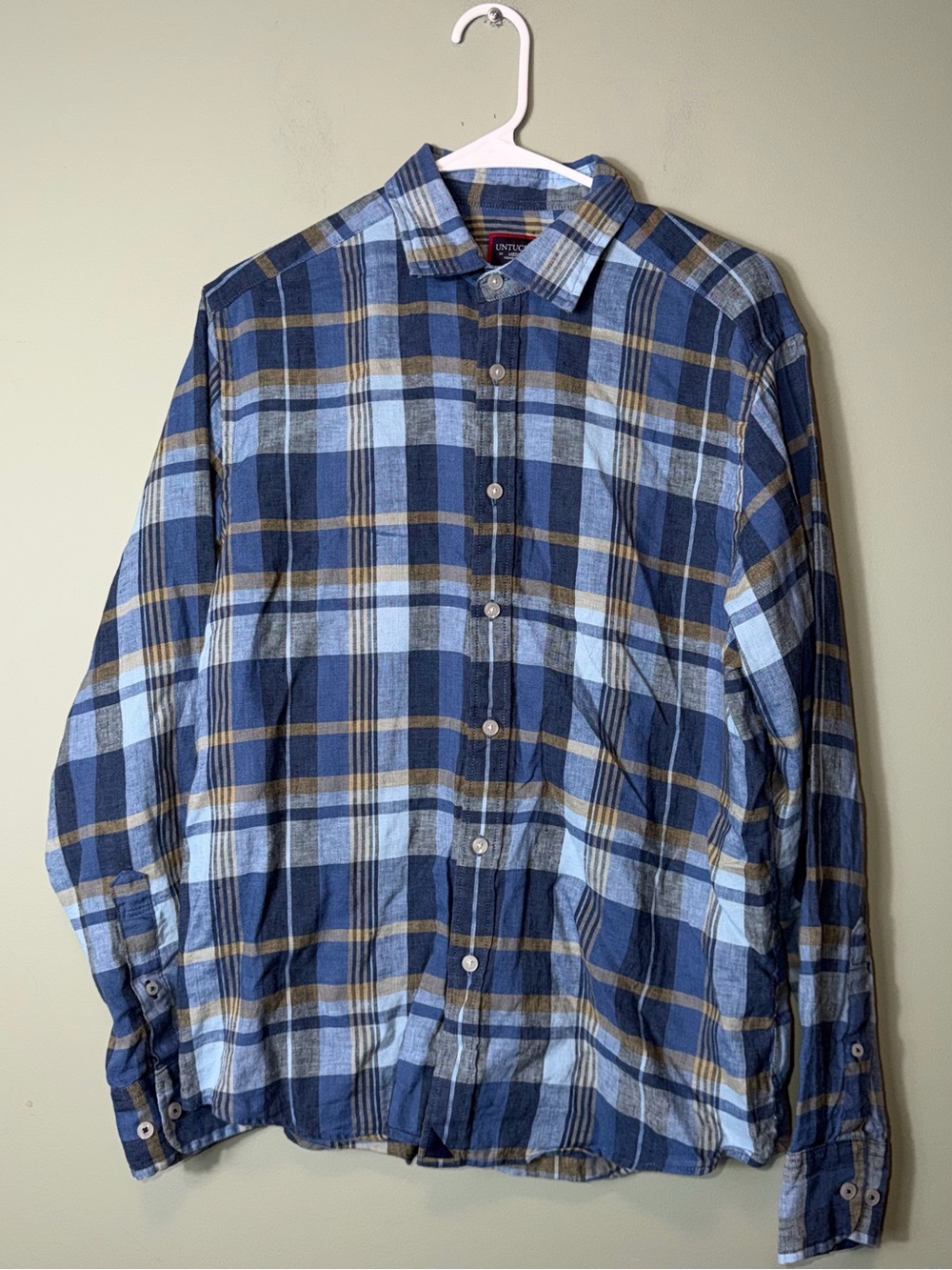 UNTUCKit Men's Navy, Light Blue & Brown Plaid Button-Down Shirt Linen Medium‎